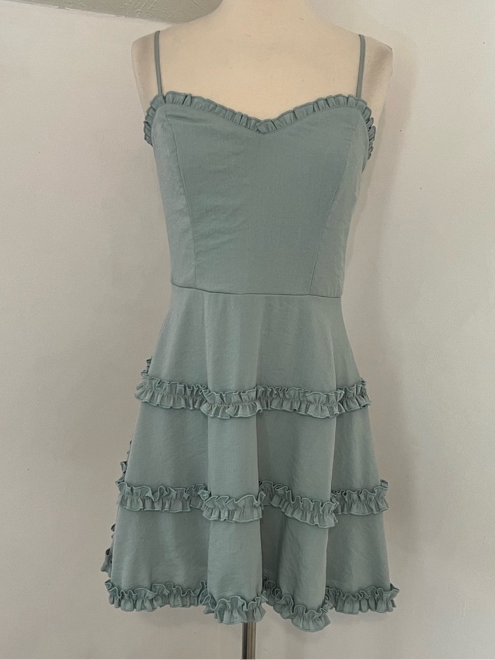🛍️SALE Altar’d state sage green ruffle trim fit & flare party mini dress M EUC